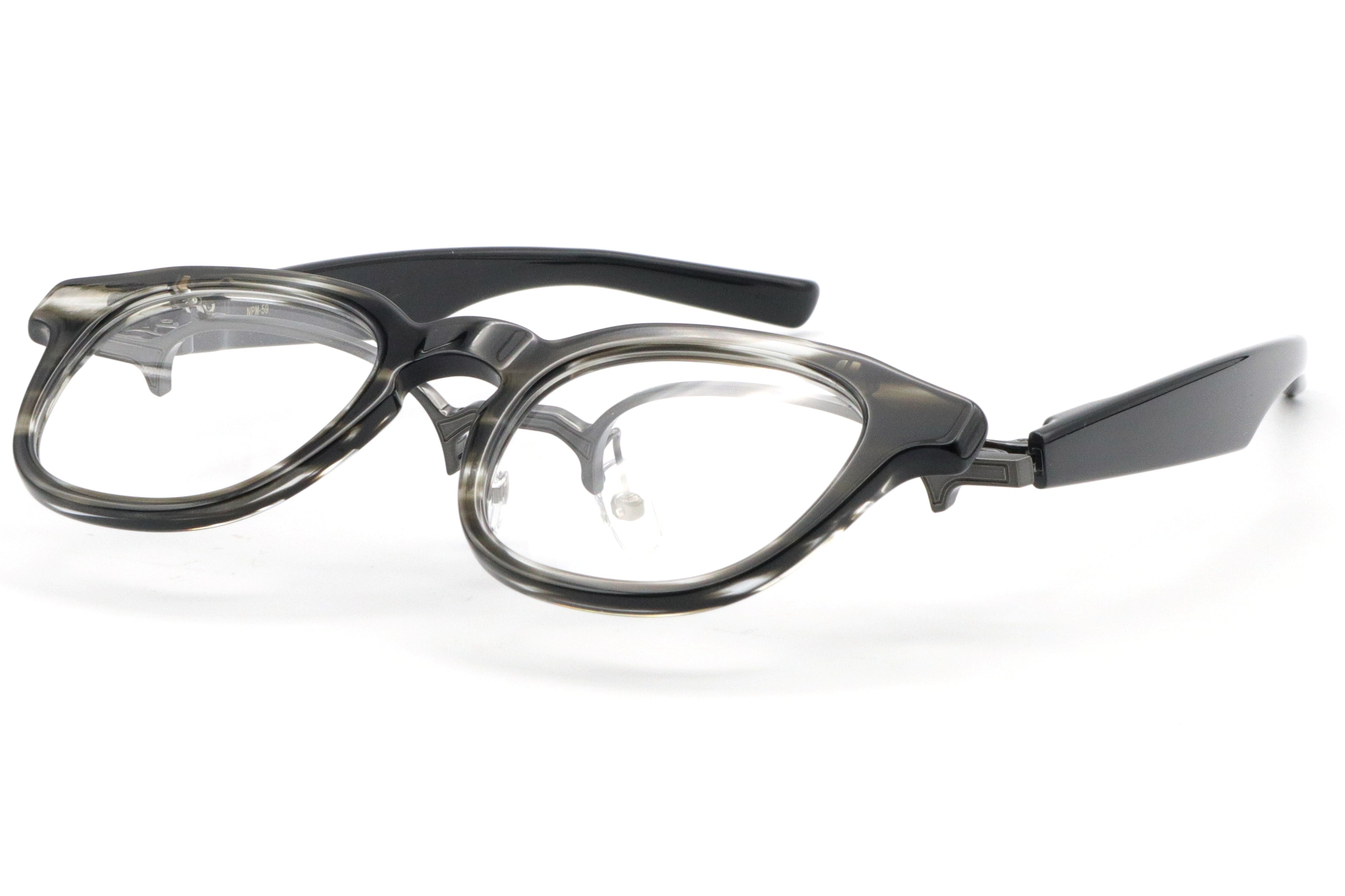 999.9(フォーナインズ) NPM-59-8152グレーササ(47) – 武田メガネ