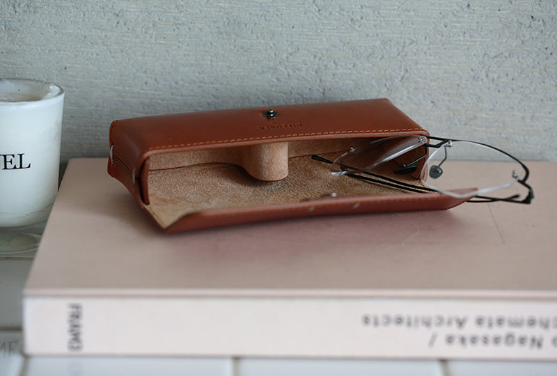 DIFFUSER(ディフューザー) SG1163B OIL LEATHER RECT EYEWEAR CASE チョコブラウン