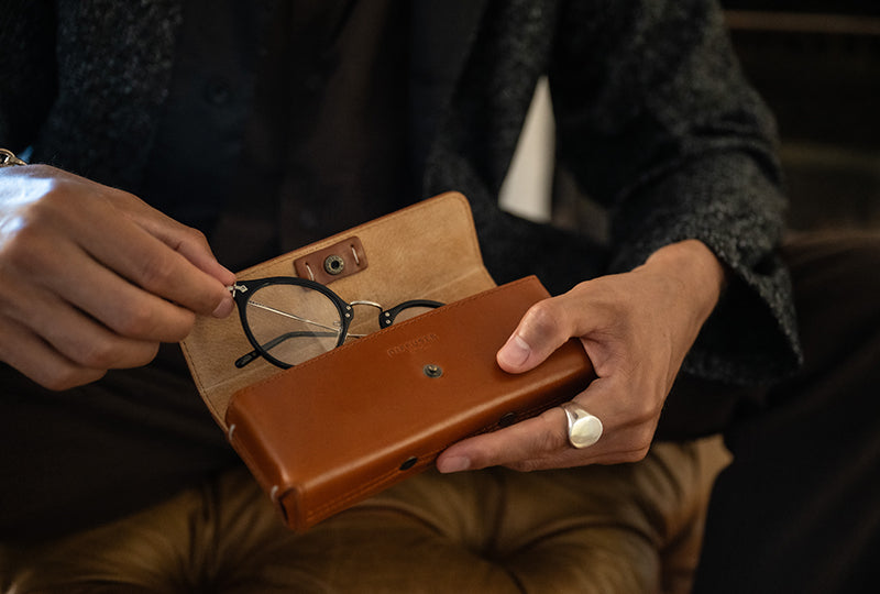 DIFFUSER(ディフューザー) SG1163C OIL LEATHER RECT EYEWEAR CASE キャメル